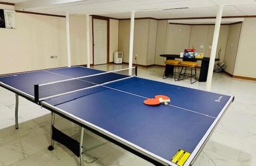 Tunkhannock Township House | Huge Pocono Dreamhouse 4 bedrooms 12 guests