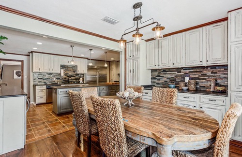 Northeast Pensacola House | Huge Private Pool & Yard |Backyard Beach Barbecue |Fenced |Dogs Ok |Hammock |Fire Pit |Game Room