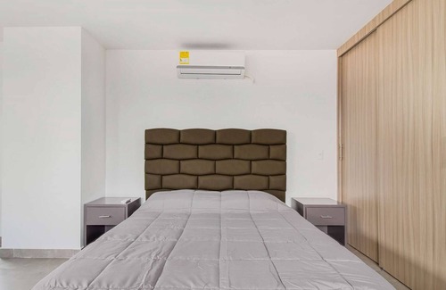 Medellin Apartment | Huge Studio in a brand new building in Parque Poblado AC, Security, Can have guests.