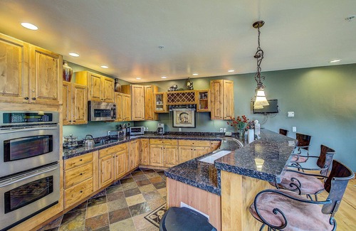 Baldy Mountain House | Huge Views with 3 master suites, movie room and close to shuttle