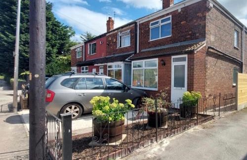 Hull House | Hull 3Bed House-Driveway-Garden-FamilyFriendly