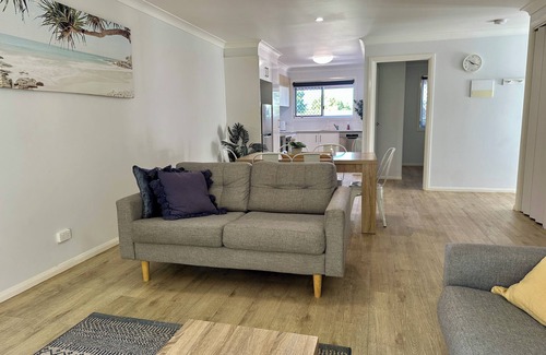 Rockville Apartment | “Hummingbird’ Apartments Entire rental unit in Toowoomba #3