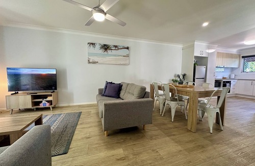 Rockville Apartment | “Hummingbird’ Apartments Entire rental unit in Toowoomba #3