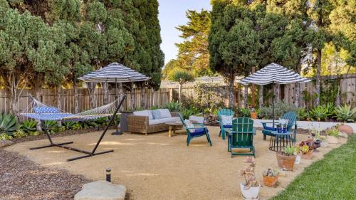 Santa Barbara House | Hummingbird Haven by AvantStay Dog-Friendly Near the Beach Huge YardHot Tub