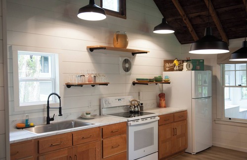 Town of Russia Cottage | Humphrey Hideaway - Cozy Cottage Near Hinkley Lake