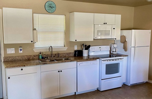 Concan Cabin | Hunter's Ridge Cabins - 3