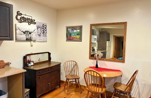 Sheridan Apartment | Hunter’s Haven studio apartment in Sheridan