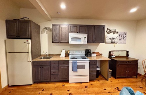 Sheridan Apartment | Hunter’s Haven studio apartment in Sheridan