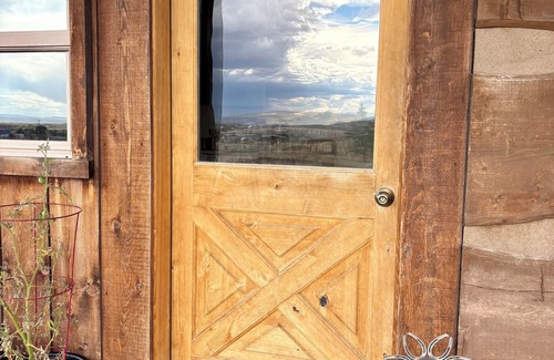 Sheridan Apartment | Hunter’s Haven studio apartment in Sheridan