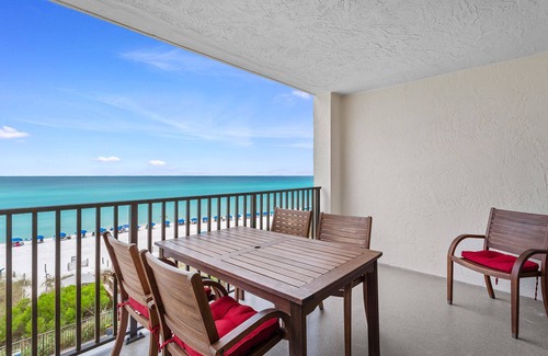Miramar Beach Condo | Huntington By The Sea 402 - Gulf Front, Community Pool, Free Beach Service!