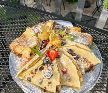 Dolni Vestonice House | Husí plácek s vinným sklepem a terasou