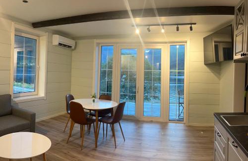 Jolster Apartment | Husslåttene apartments with terrace