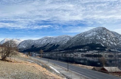 Jolster Apartment | Husslåttene apartments with terrace