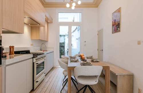 Ostend City Centre Villa | Huswell - Relaxing Holiday Home with Private Sauna