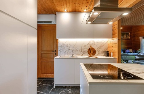 Knesselare Ski Chalet | Huswell - Tranquil and cozy chalet in the heart of Ursel