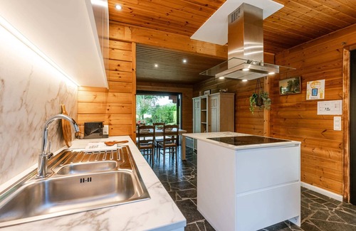 Knesselare Ski Chalet | Huswell - Tranquil and cozy chalet in the heart of Ursel