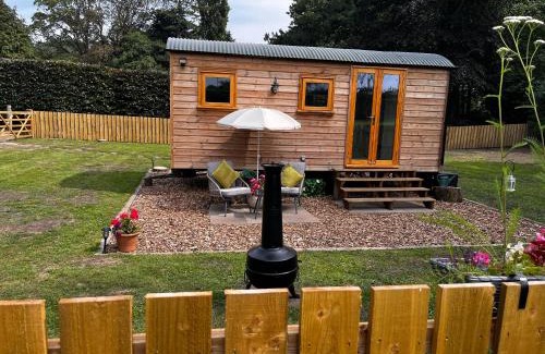 Bedale Other | Hut in the hall