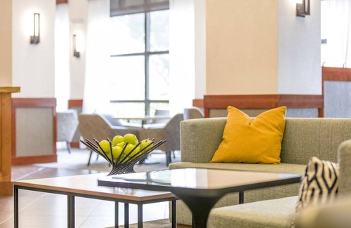 Shearer Hills - Ridgeview Hotel | Hyatt Place San Antonio Airport/Quarry Market