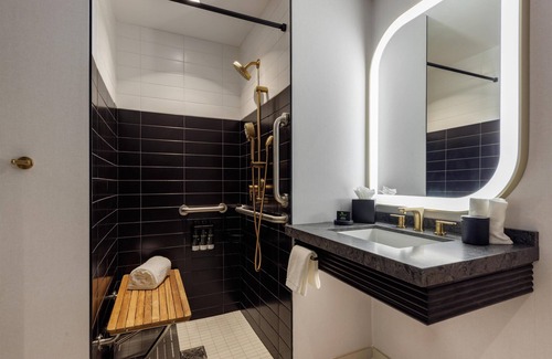 Rosemont Hotel | Hyatt Centric Chicago O'Hare