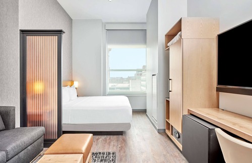 Illinois Medical District Hotel | Hyatt Place Chicago Medical/University District