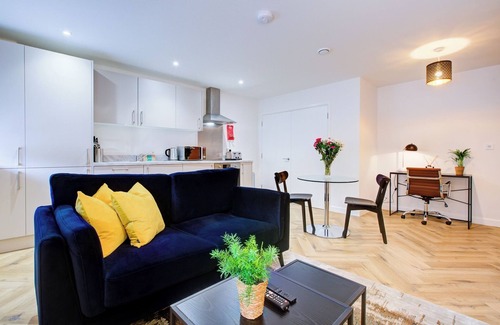 Figge's Marsh Apartment | Hybrid Resi - Mitcham | 1 Bed Apartment