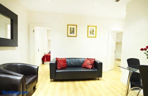 City of Westminster Apartment | Hyde Park Rooms & Apartments