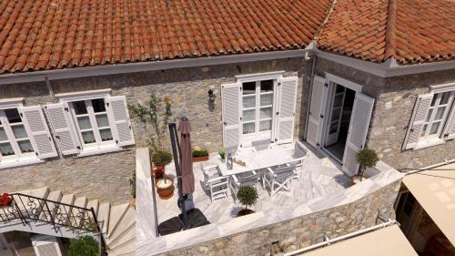 Hydra House | Hydra's Pearl - White Pearl