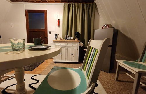 McKenzie Bridge Cabin | Hygge A-Frame: Pet friendly Forest Immersion! With AC !