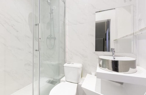Santa Isabel Bed & Breakfast | Hygge Lisbon Suites - Estrela