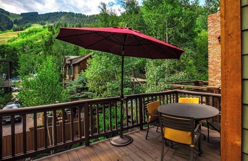 Aspen House | Hyman Luxury Townhome - 5BR/5.5BA - SLEEPS 12 - ASPEN - CENTRAL CORE