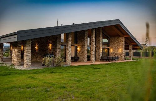 Razlog Villa | Hypnotic Thermal Villas with private SPA