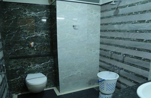 Kamalapur Hotel | i-Roomz Pratap Residency