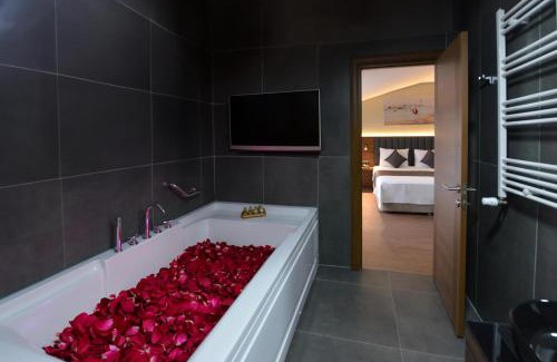 Arnavutkoy Hotel | İSTPORT GARDEN HOTELS