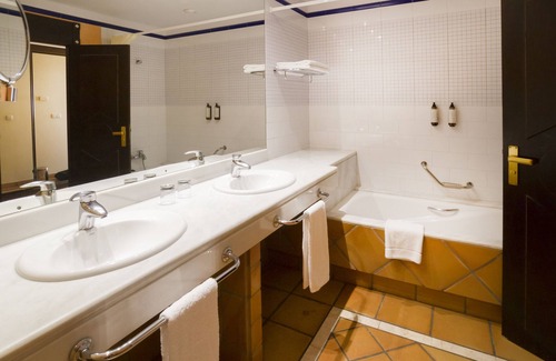 Almunecar Hotel | Ibersol Almuñecar Beach & Spa