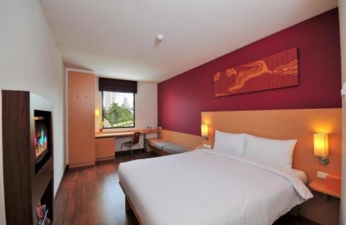 Khlong San Hotel | Ibis Bangkok Riverside