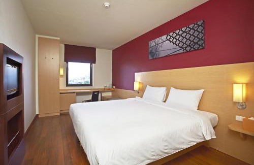 Khlong San Hotel | Ibis Bangkok Riverside
