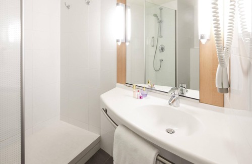 Santa Coloma de Gramenet Hotel | ibis Barcelona Santa Coloma