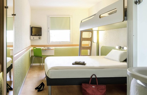 Issoire Hotel | ibis budget Issoire