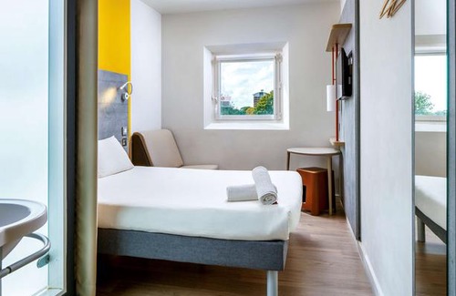 London Borough of Hounslow Hotel | ibis budget London Hounslow