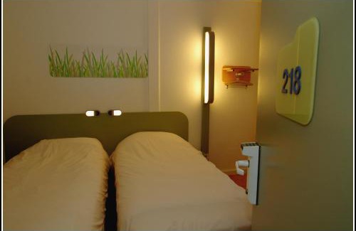 Saint-Genis-Laval Hotel | ibis budget Lyon Sud St Genis Laval