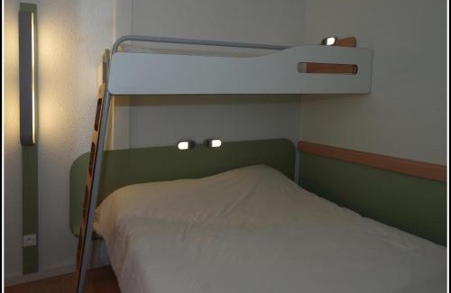 Saint-Genis-Laval Hotel | ibis budget Lyon Sud St Genis Laval