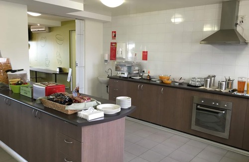 Redcliffe Hotel | Ibis Budget Perth Airport