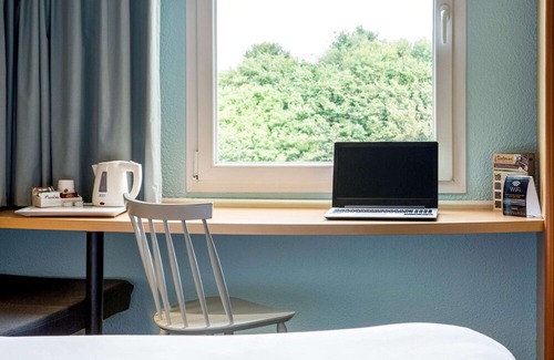 La Glacerie Hotel | ibis Cherbourg La Glacerie