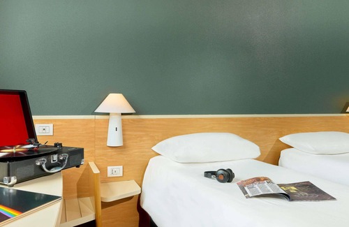 Campi Bisenzio Hotel | ibis Firenze Prato Est