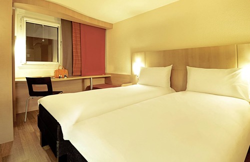 Las Campas y San Claudio Hotel | ibis Oviedo