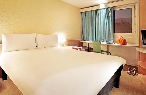 Poitiers Hotel | ibis Poitiers Sud