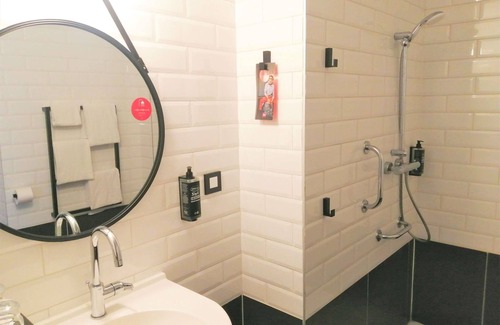 Poitiers Hotel | ibis Poitiers Sud