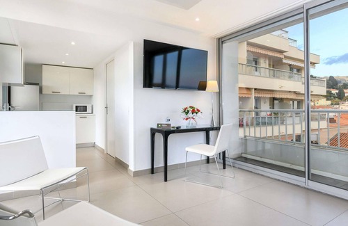 Old Town Hotel | ibis Styles Menton Centre