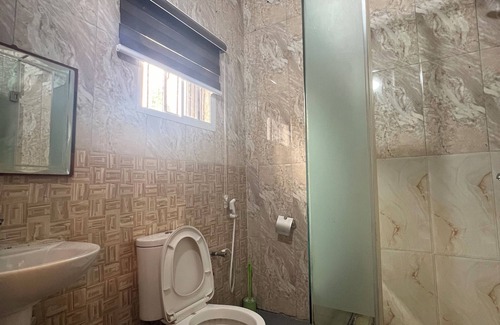 Oshodi-Isolo Hotel | Ice Suites