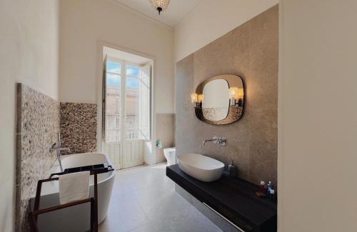 Ortigia Apartment | Iconic Ortigia Residence - CarAccess PrimeLocation DiningGuide
